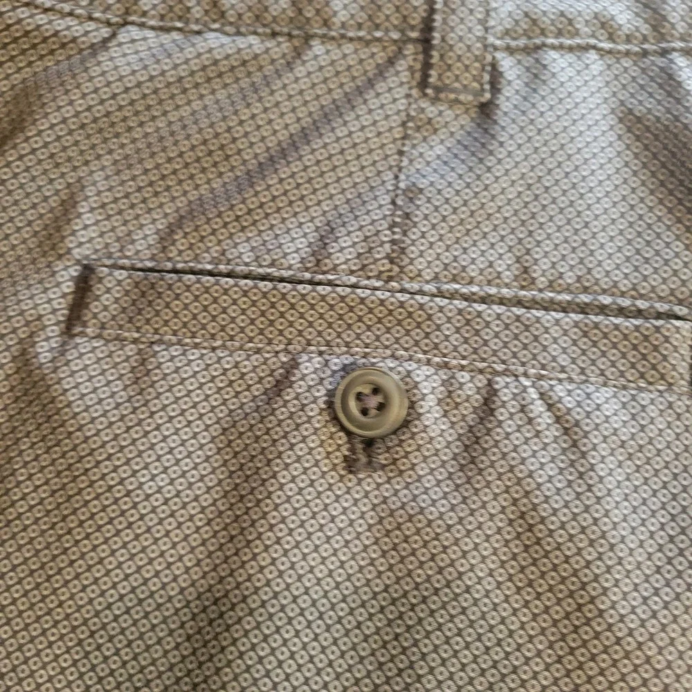 Mens Gray Geometric Diamond Pattern Golf Shorts Flat Front Casual Size 42